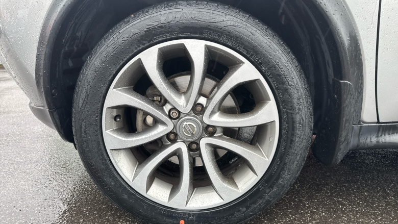 Nissan Juke 1.2 DiG-T Tekna 5dr Petrol Hatchback